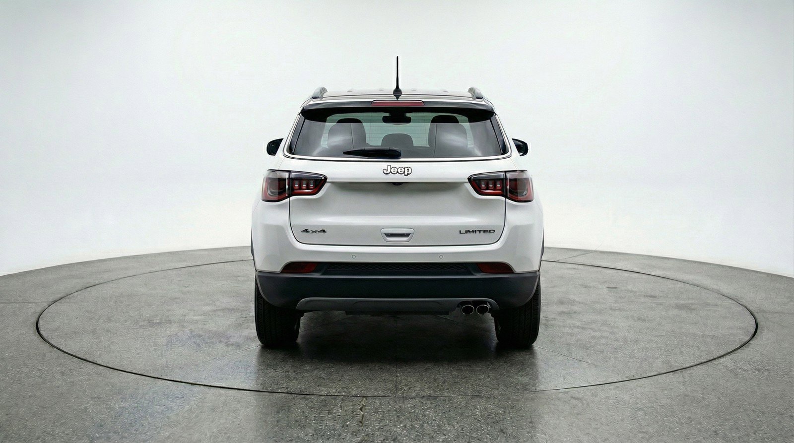 Used 2025 Jeep Compass Trailhawk AWD/4WD image 7