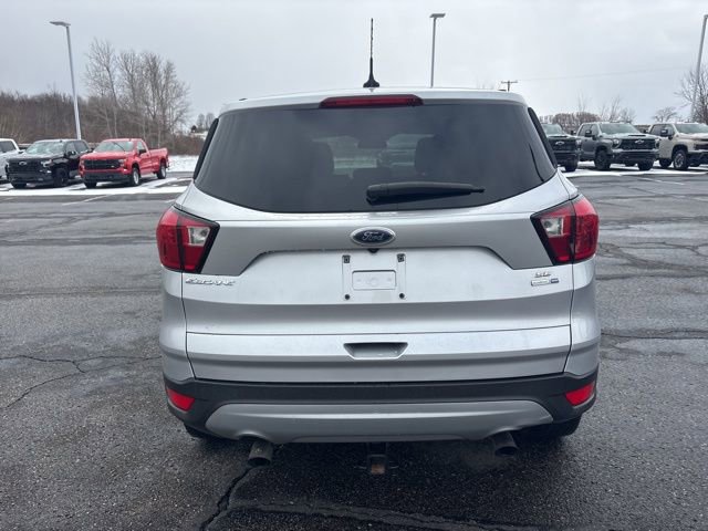 Used 2019 Ford Escape SE image 4