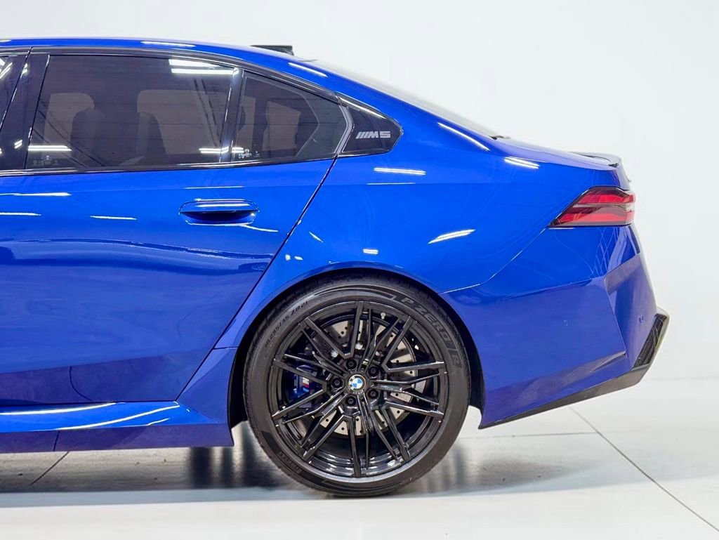 Used 2025 BMW M5 w/ Executive Package AWD/4WD image 16