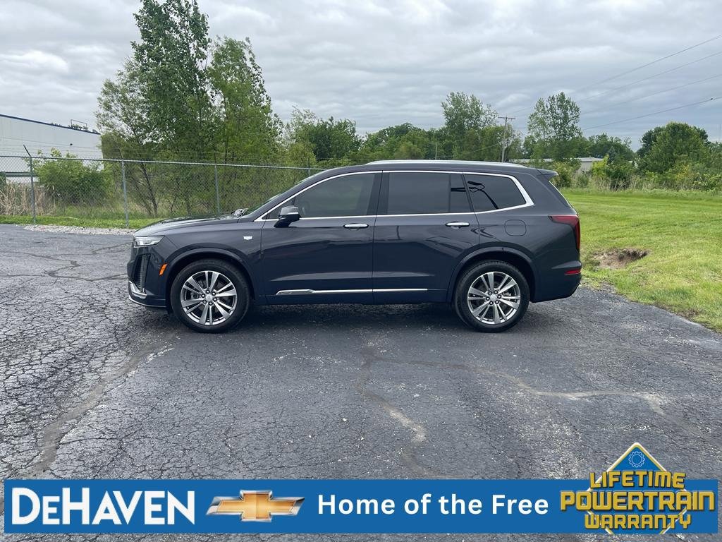 Used 2024 Cadillac XT6 Premium Luxury w/ Technology Package AWD/4WD image 3