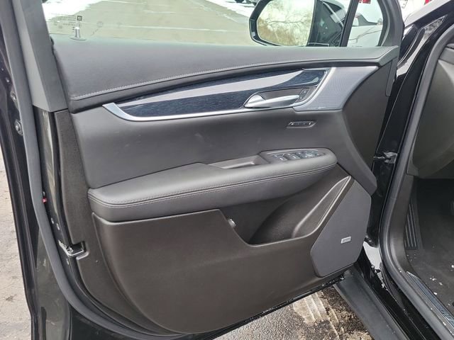 Used 2025 Cadillac XT5 Premium Luxury w/ LPO, Floor Liner Package image 7