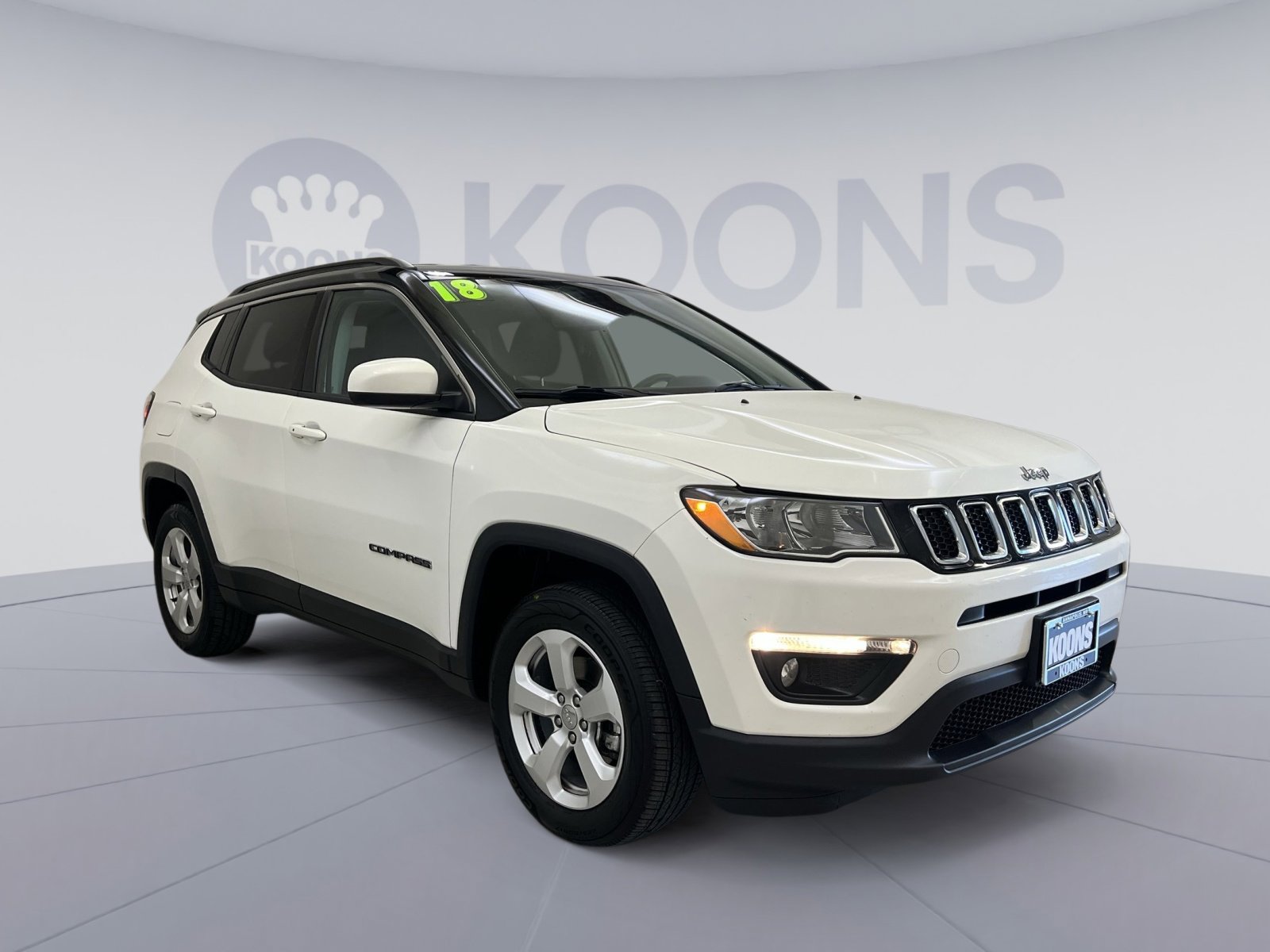 Used 2018 Jeep Compass Latitude AWD/4WD image 2