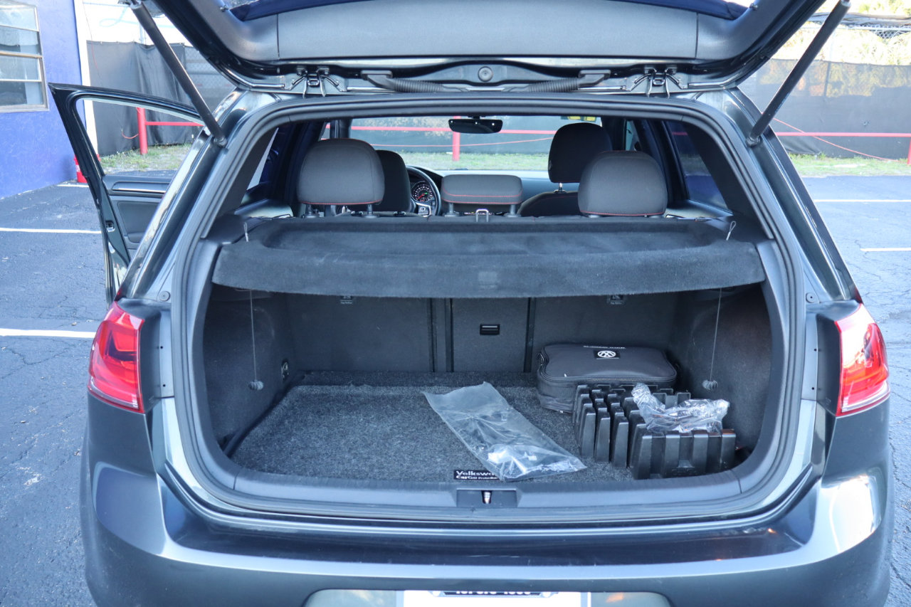 Used 2017 Volkswagen GTI Sport image 30