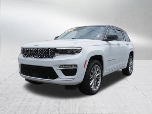Used 2023 Jeep Grand Cherokee Summit RWD image 7