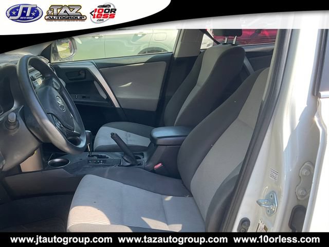 Used 2015 Toyota RAV4 LE FWD image 3