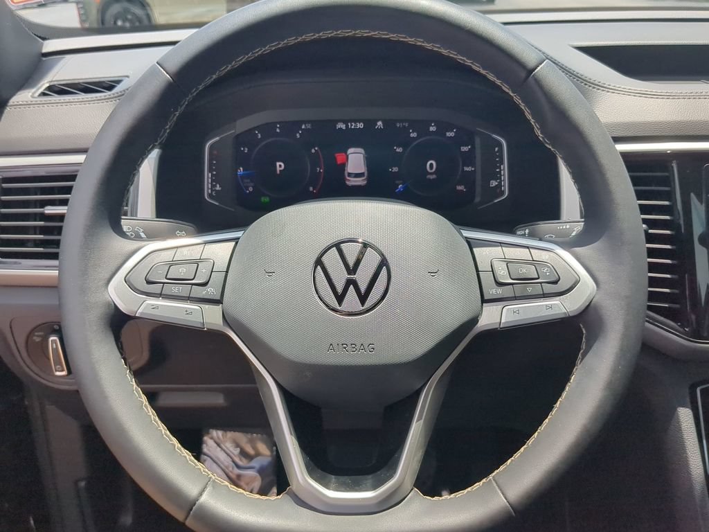 Certified 2023 Volkswagen Atlas Cross Sport SEL AWD/4WD image 33