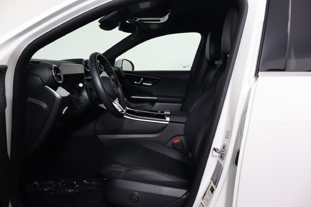 Certified 2026 Mercedes-Benz GLC 300 image 10