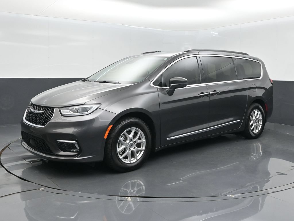 Used 2022 Chrysler Pacifica Touring-L