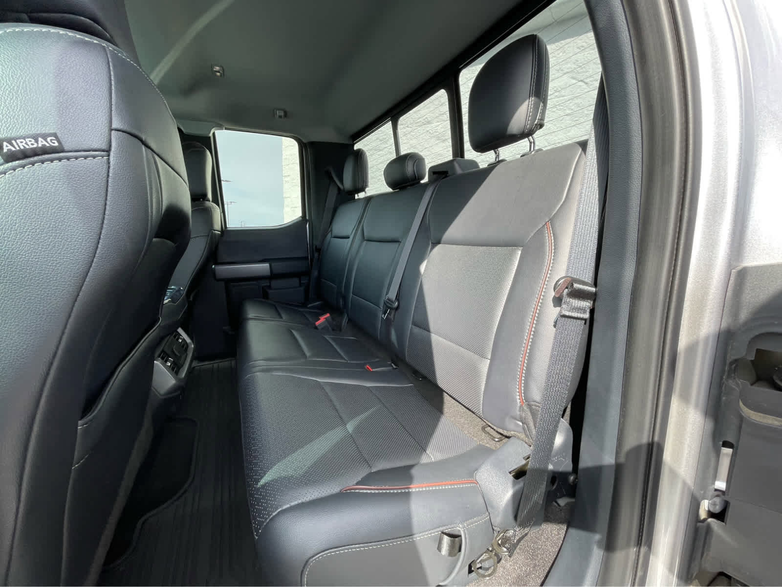 Used 2021 Ford F150 Lariat w/ Max Trailer Tow Package image 20