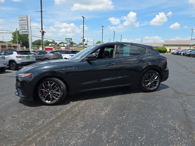 Used 2023 Maserati Levante Modena AWD/4WD image 3