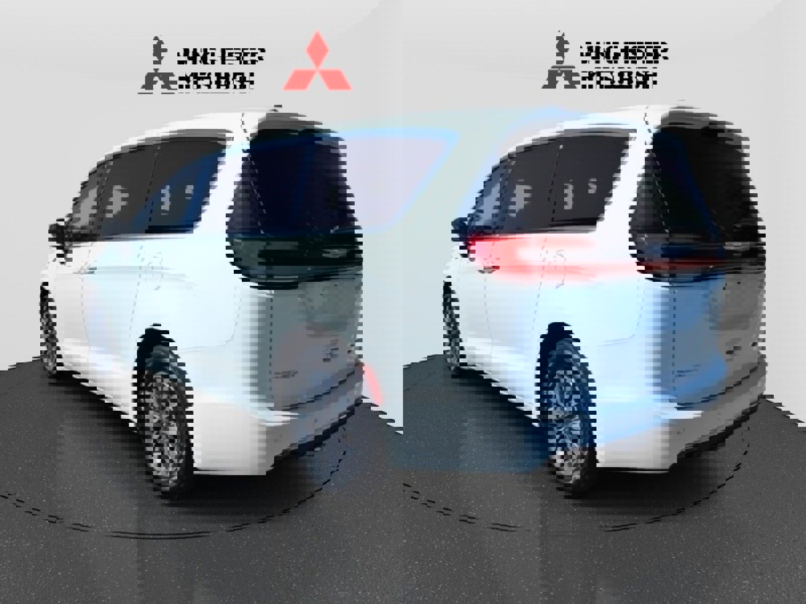 Used 2024 Chrysler Pacifica Select image 7