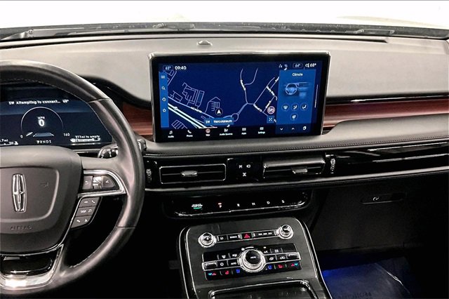 Used 2023 Lincoln Nautilus Reserve w/ Monochromatic Package image 6