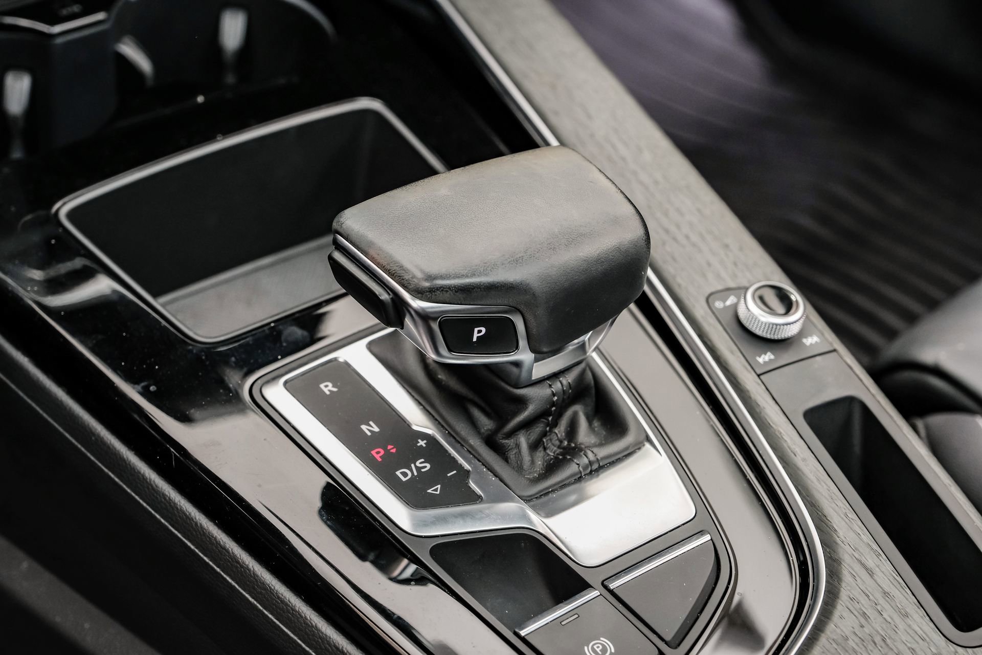 Used 2023 Audi A4 2.0T Premium w/ Convenience Package image 30