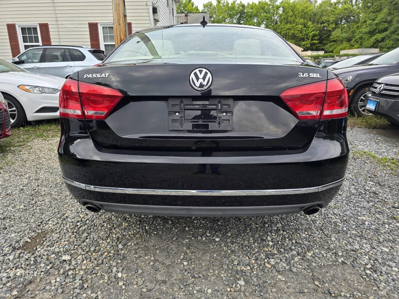Used 2012 Volkswagen Passat 3.6 SEL Premium FWD image 9