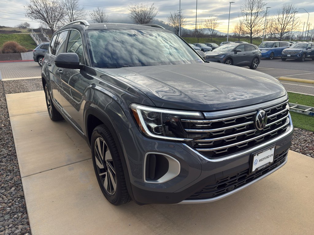 New 2026 Volkswagen Atlas SEL image 3