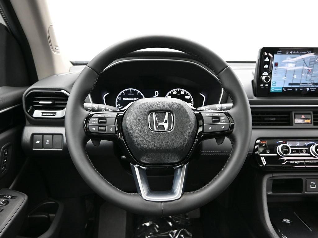 New 2025 Honda Pilot Touring image 45