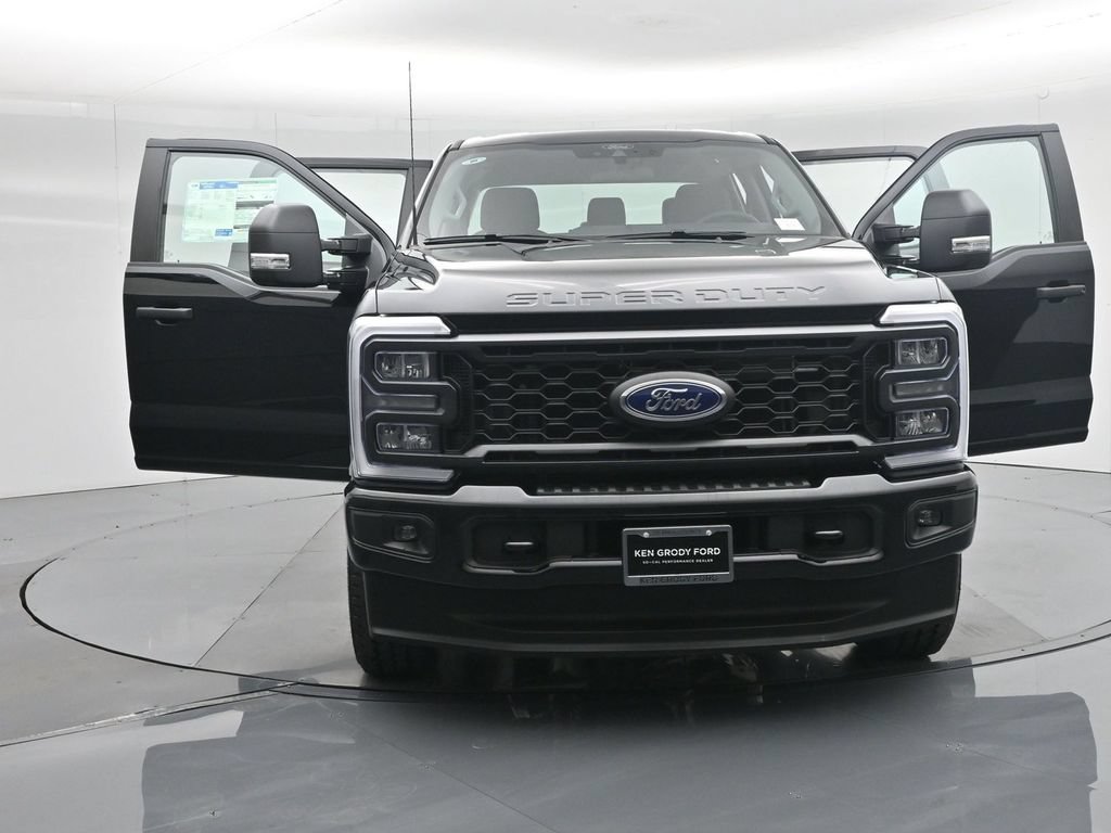 New 2026 Ford F250 XL w/ STX Appearance Package AWD/4WD image 33