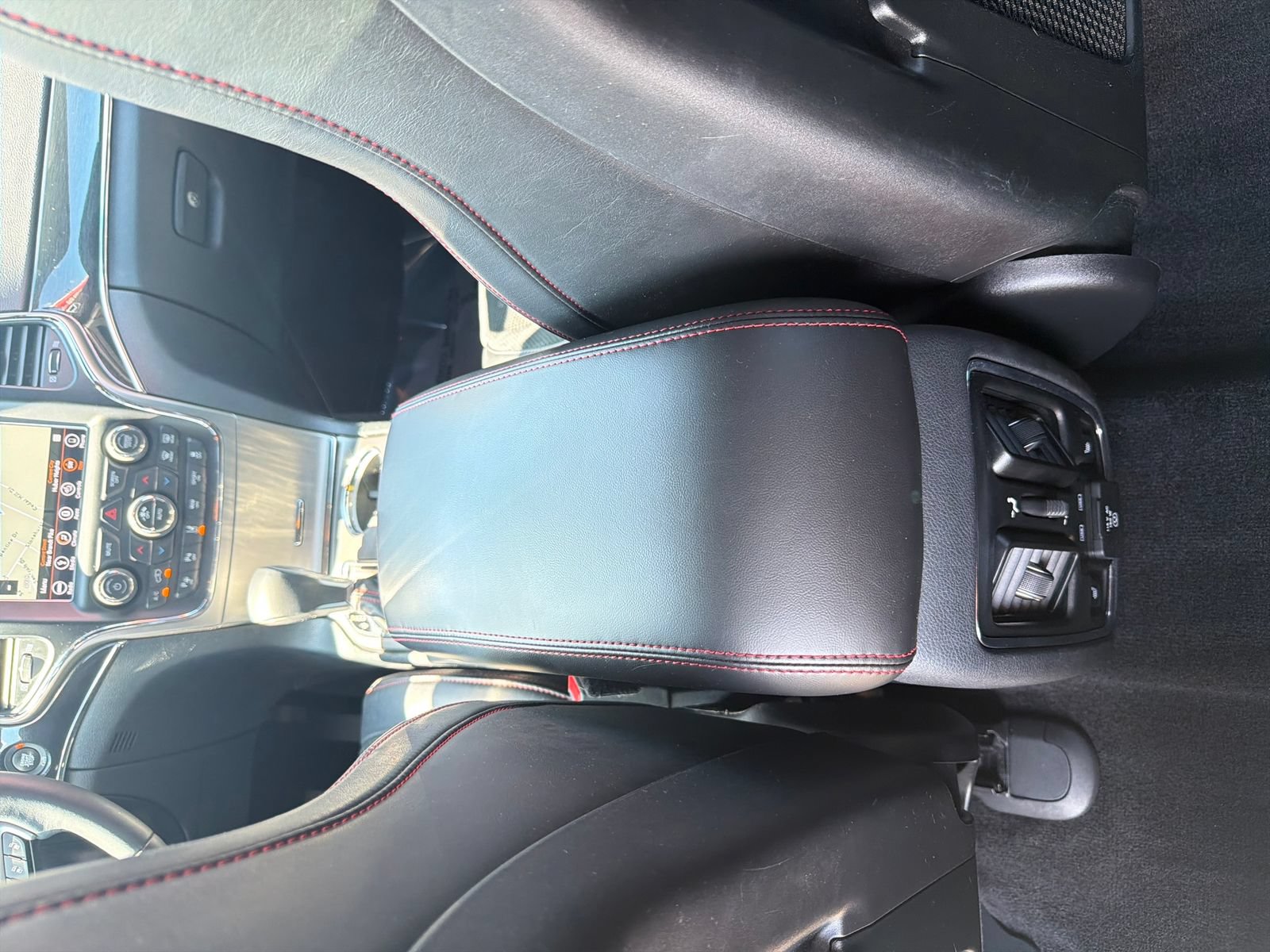 Used 2018 Jeep Grand Cherokee Trailhawk AWD/4WD image 30