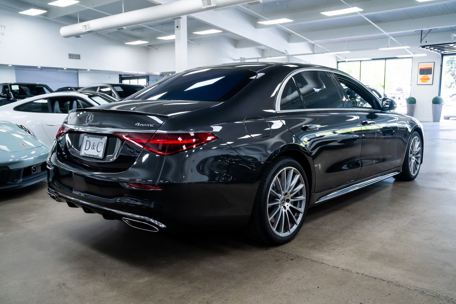 Used 2023 Mercedes-Benz S 580e 4MATIC Sedan w/ AMG Line image 7