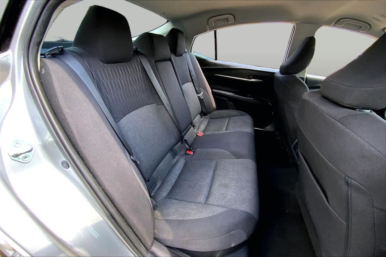Used 2025 Toyota Camry LE FWD image 19