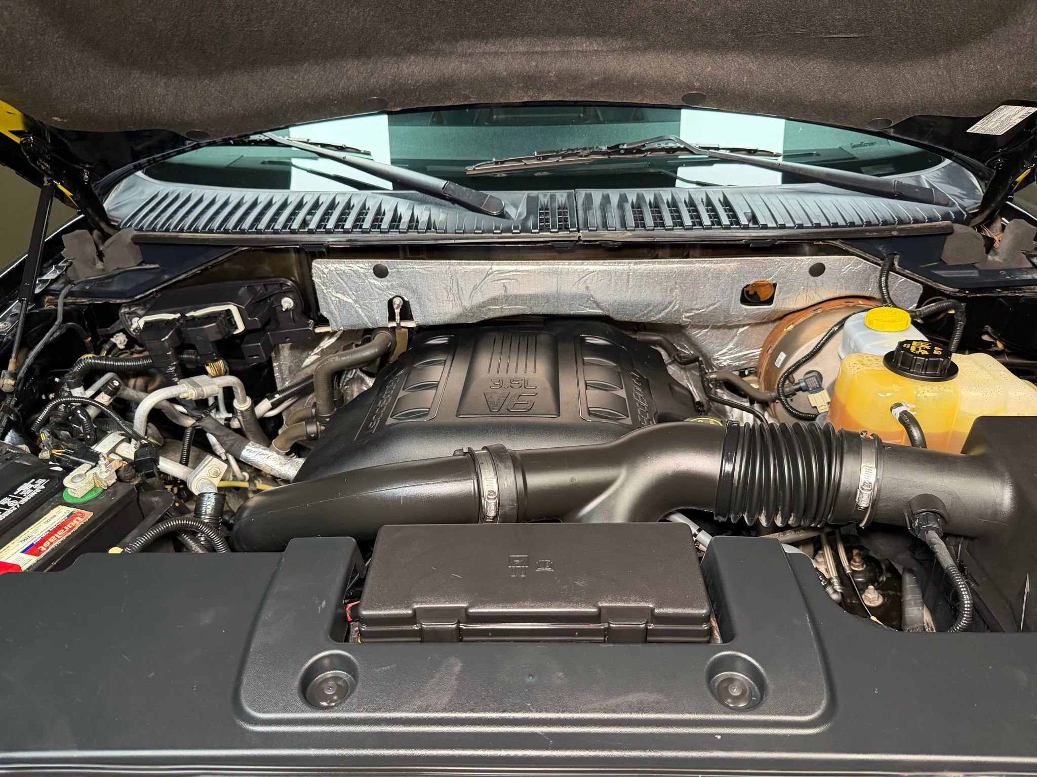 Used 2017 Ford Expedition XLT image 36