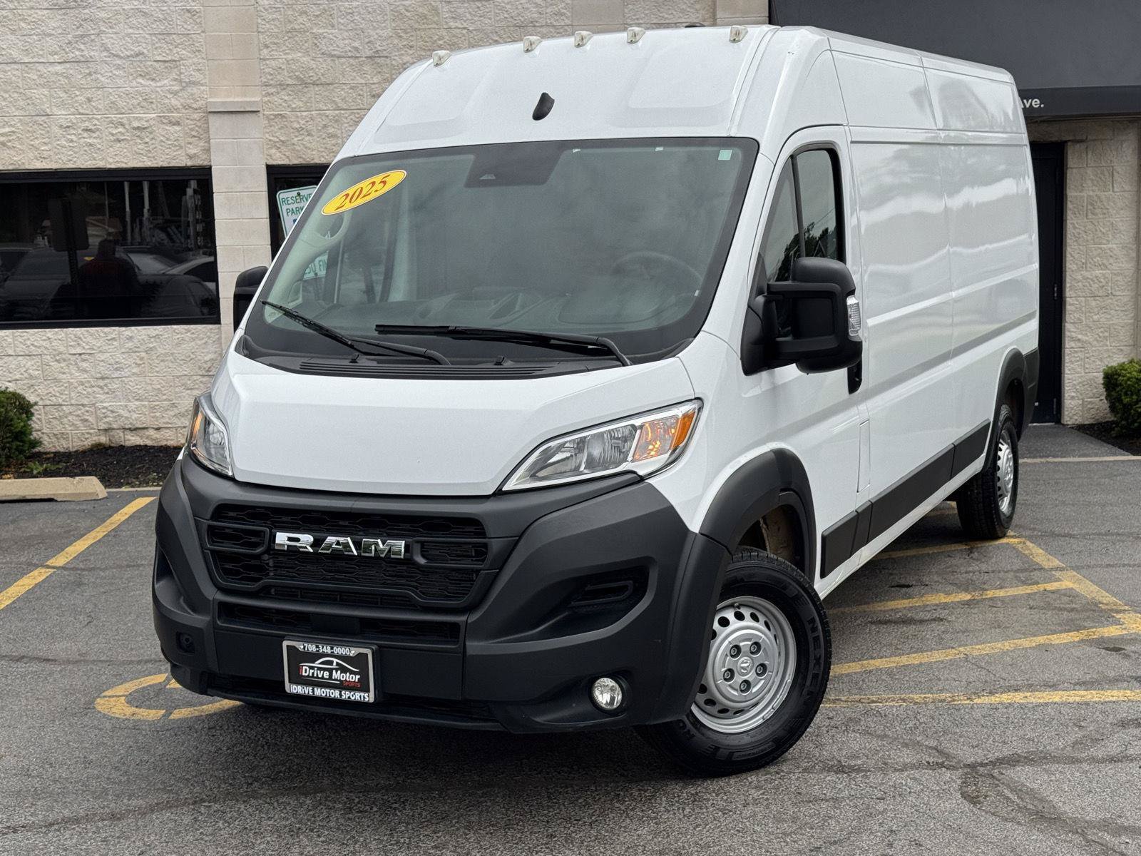 Used 2025 RAM ProMaster 2500 w/ Convenience Group FWD image 2