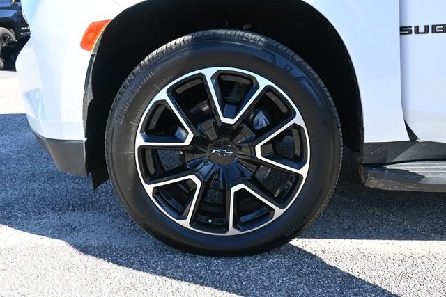 Used 2021 Chevrolet Suburban RST w/ Luxury Package image 27