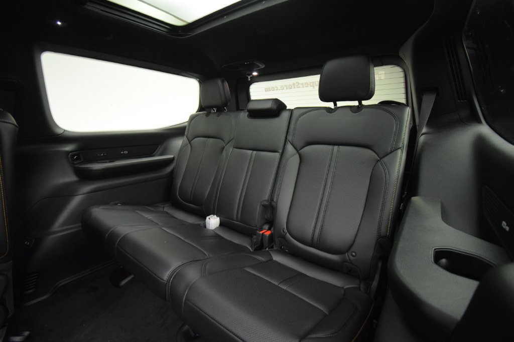 New 2026 Jeep Grand Wagoneer 4WD image 41