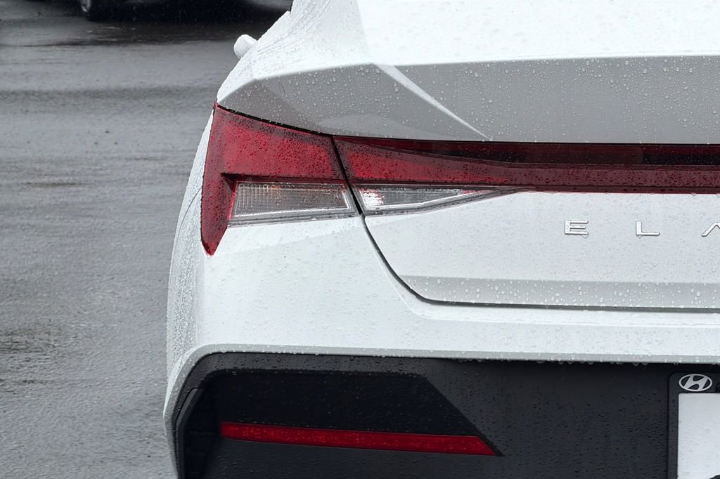 New 2026 Hyundai Elantra SE image 7