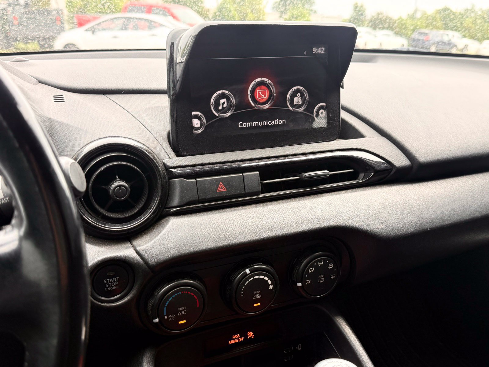 Used 2020 MAZDA MX-5 Miata Sport RWD image 35
