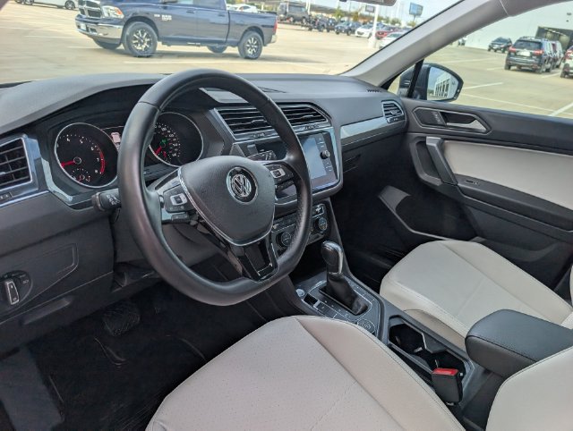 Used 2019 Volkswagen Tiguan SE AWD/4WD image 9