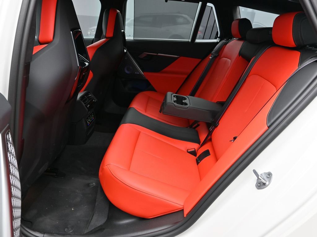 Used 2025 BMW M5 Touring w/ M Driver's Package image 17