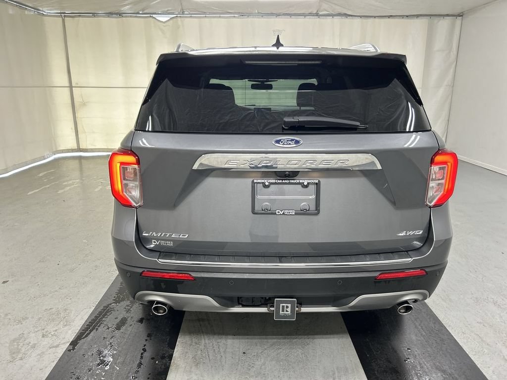 Used 2022 Ford Explorer Limited w/ Equipment Group 301A AWD/4WD image 22