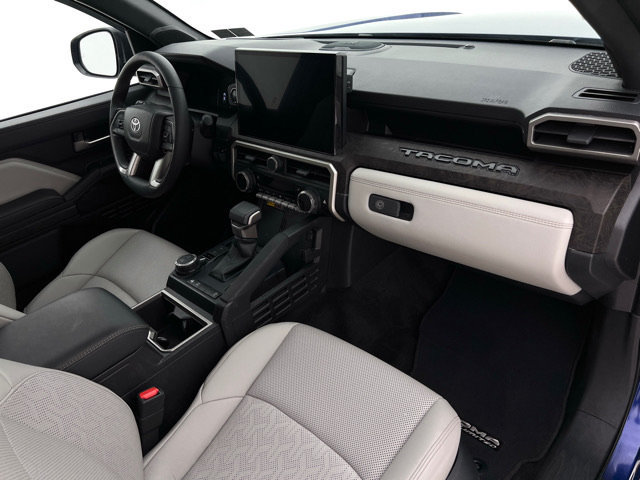 Used 2024 Toyota Tacoma Limited w/ Limited Package (LT) AWD/4WD image 13