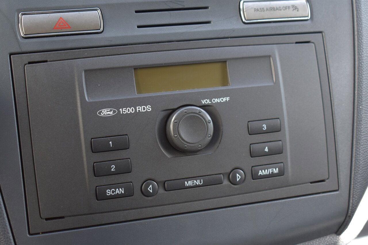 Used 2011 Ford Transit Connect XL FWD image 17
