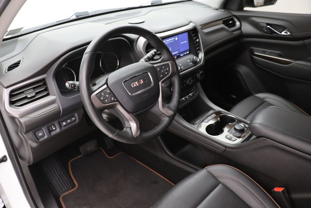 Used 2023 GMC Acadia AT4 w/ Technology Package AWD/4WD image 13