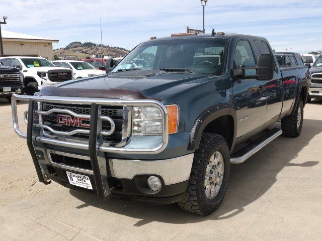 Used 2011 GMC Sierra 3500 SLE w/ SLE Preferred Package image 2