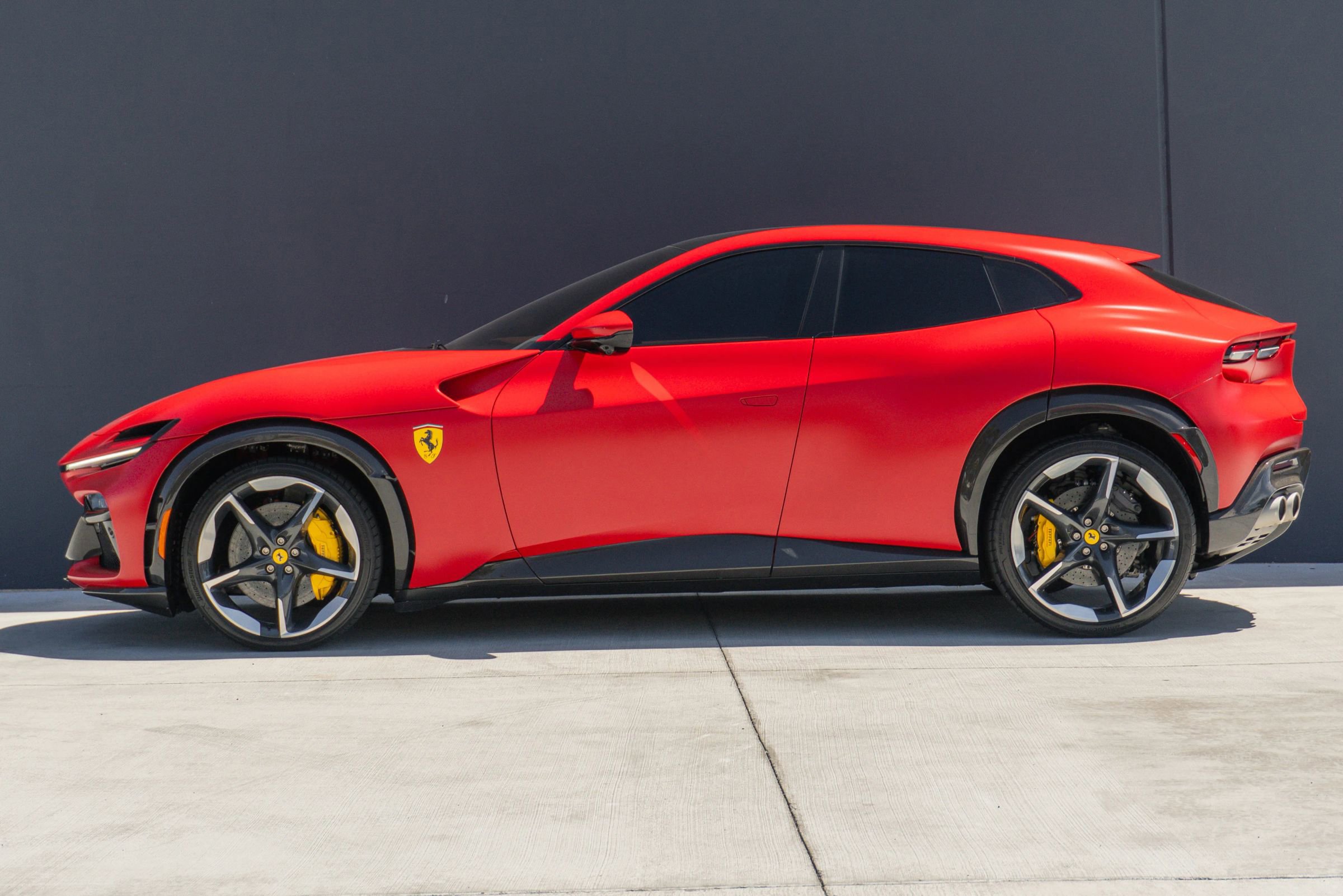 Used 2024 Ferrari Purosangue AWD/4WD image 2