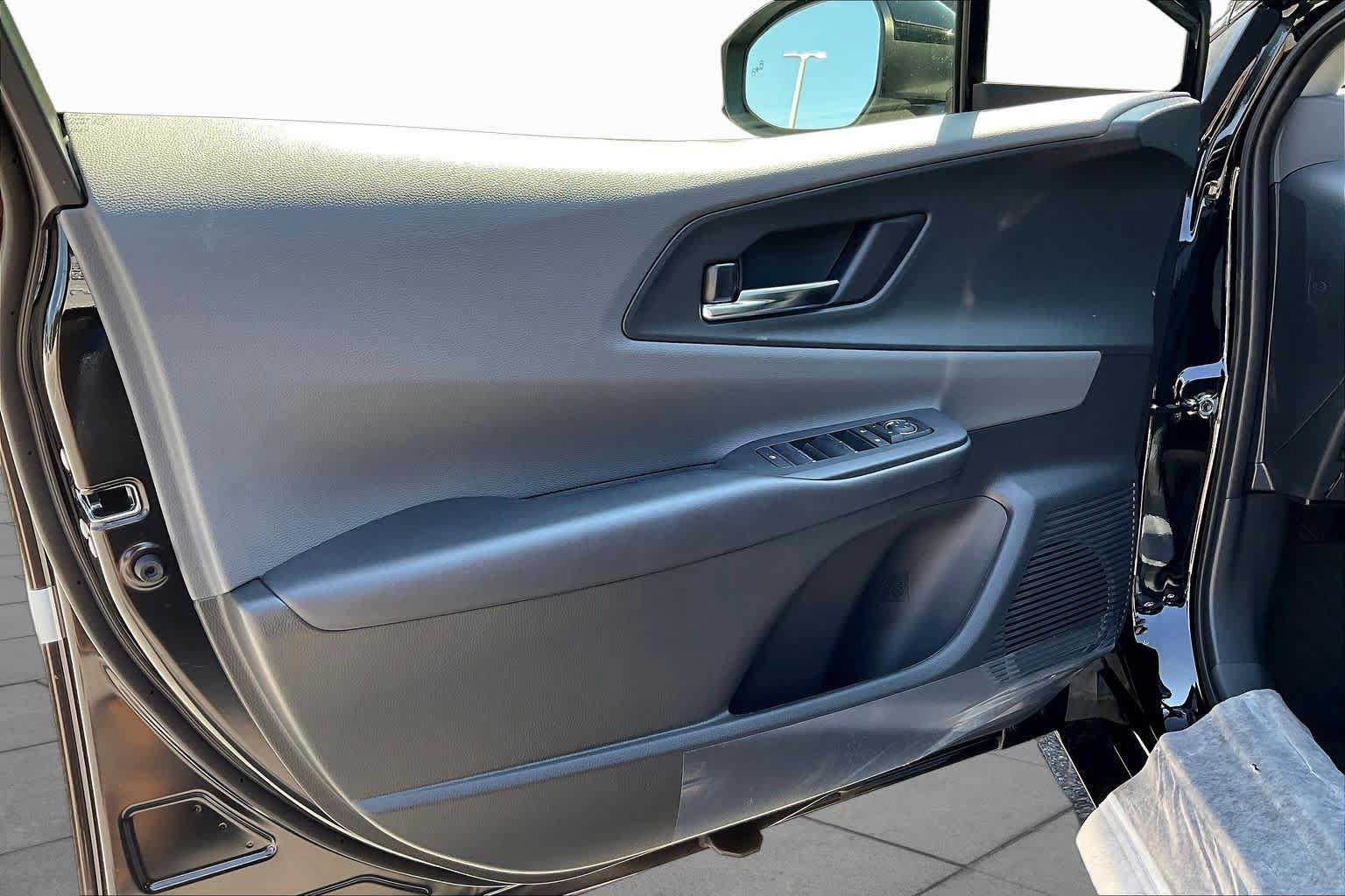 New 2027 Toyota Prius XLE FWD image 10