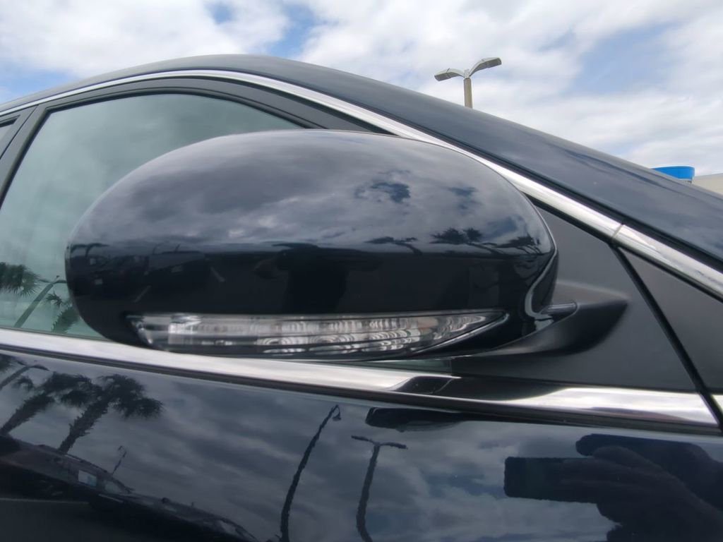 Used 2017 Buick Enclave Leather image 12