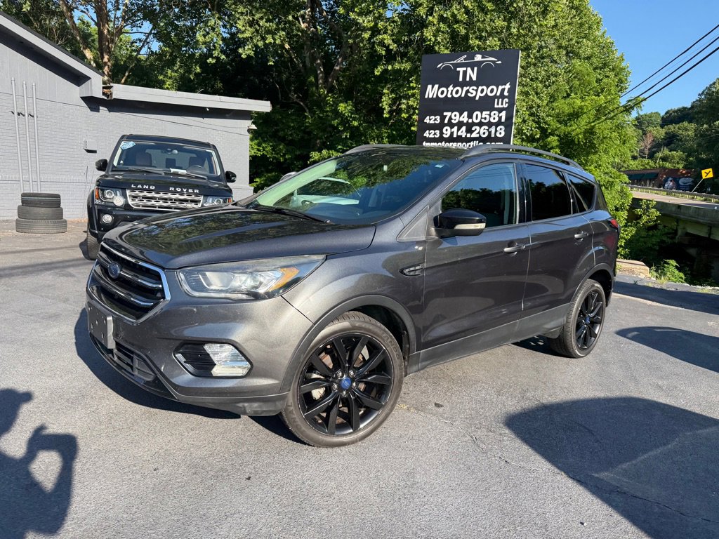 Used 2017 Ford Escape Titanium image 25