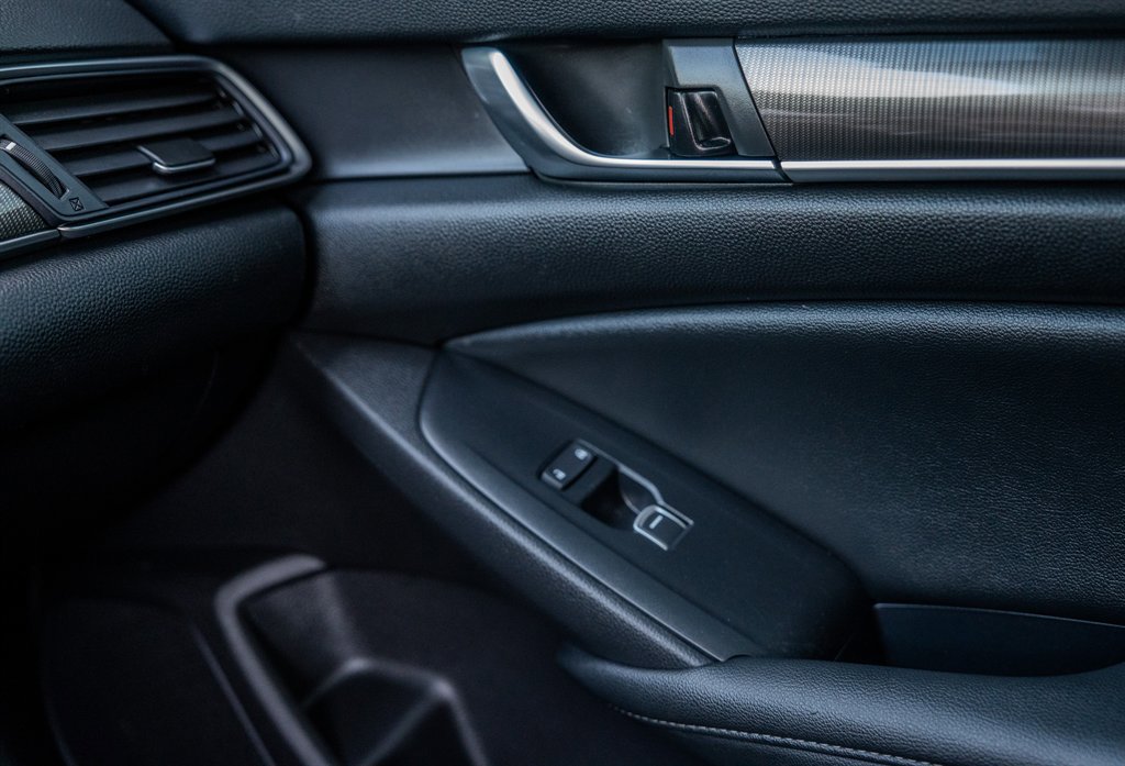 Used 2021 Honda Accord Sport image 23