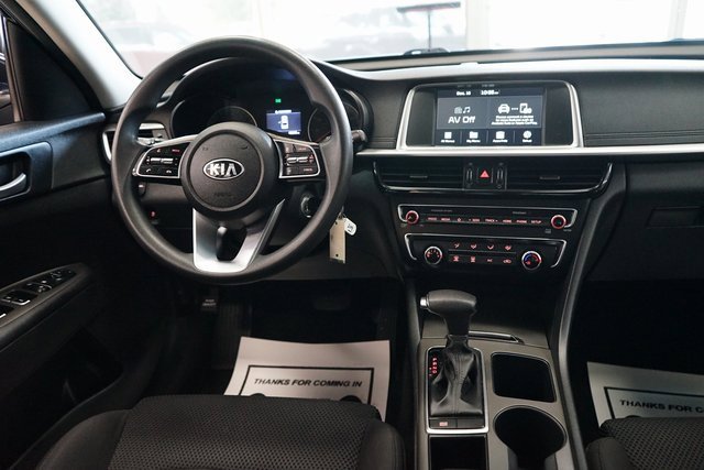 Used 2020 Kia Optima LX image 9