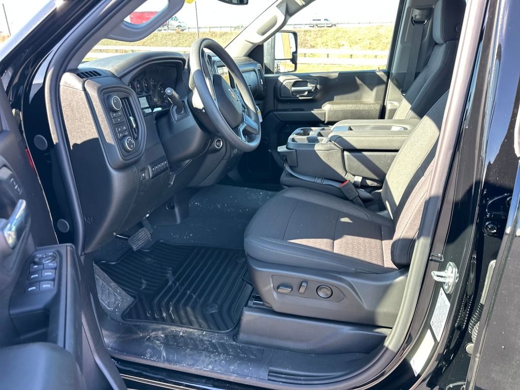 New 2026 Chevrolet Silverado 2500 Custom w/ Custom Value Package image 9