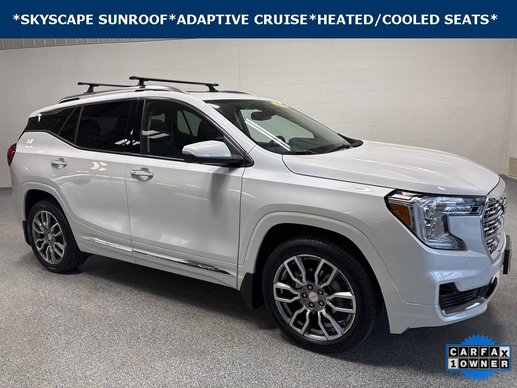 Used 2024 GMC Terrain Denali w/ Denali Premium Package