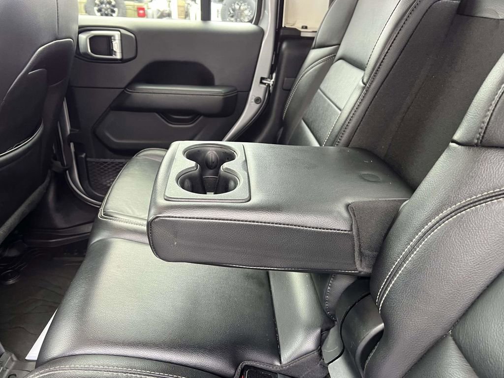 Certified 2020 Jeep Gladiator Overland image 20