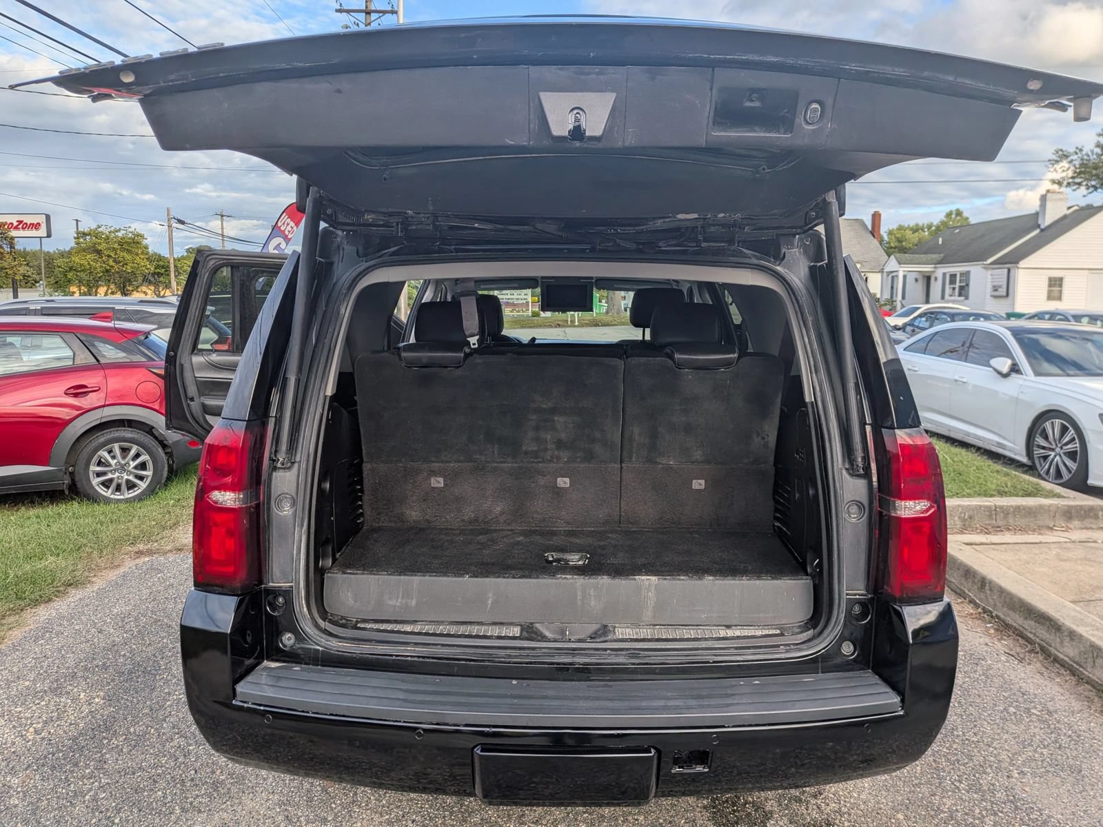 Used 2017 Chevrolet Tahoe LT AWD/4WD image 32