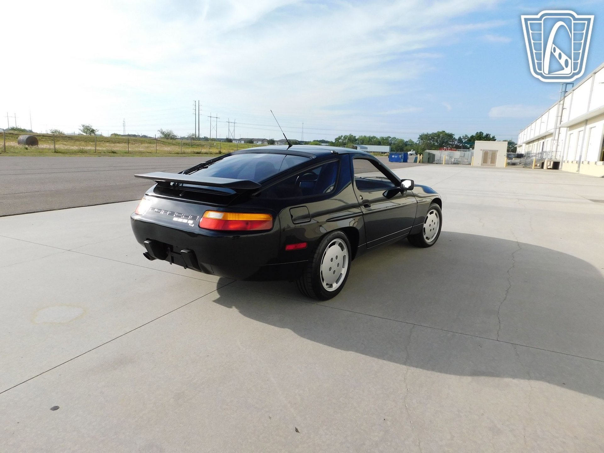 Used 1989 Porsche 928 S4 RWD image 17
