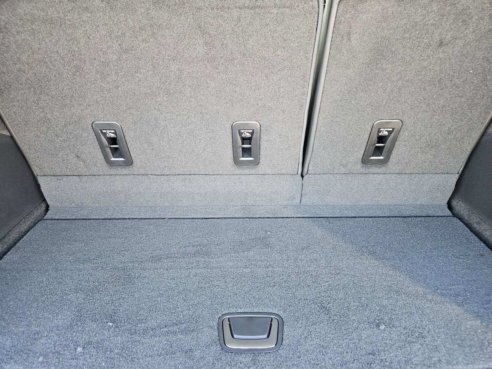 New 2026 Cadillac Escalade Base image 29