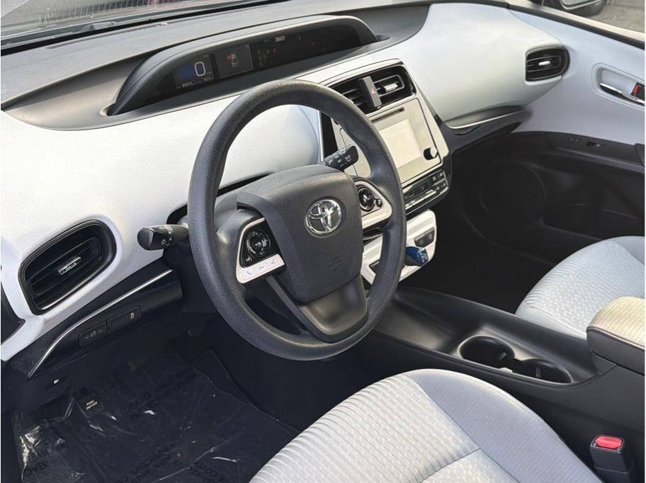 Used 2016 Toyota Prius Two FWD image 7